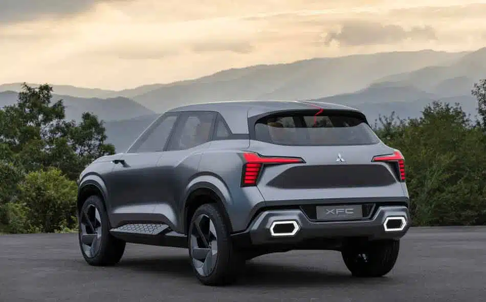 Mitsubishi-XFC-Concept-banner-exterior-9