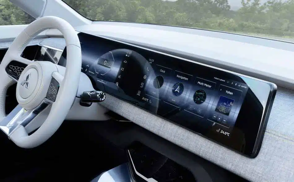 Mitsubishi-XFC-Concept-banner-interior-6